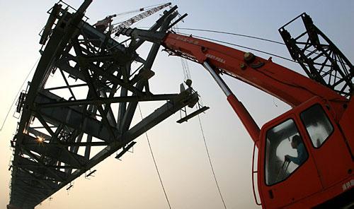 發(fā)改委十月起批1.38萬(wàn)億基建費 送“圣誕大禮”